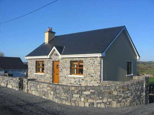 Дома для отпуска Roadside Cottage The Burren Kilfenora-25